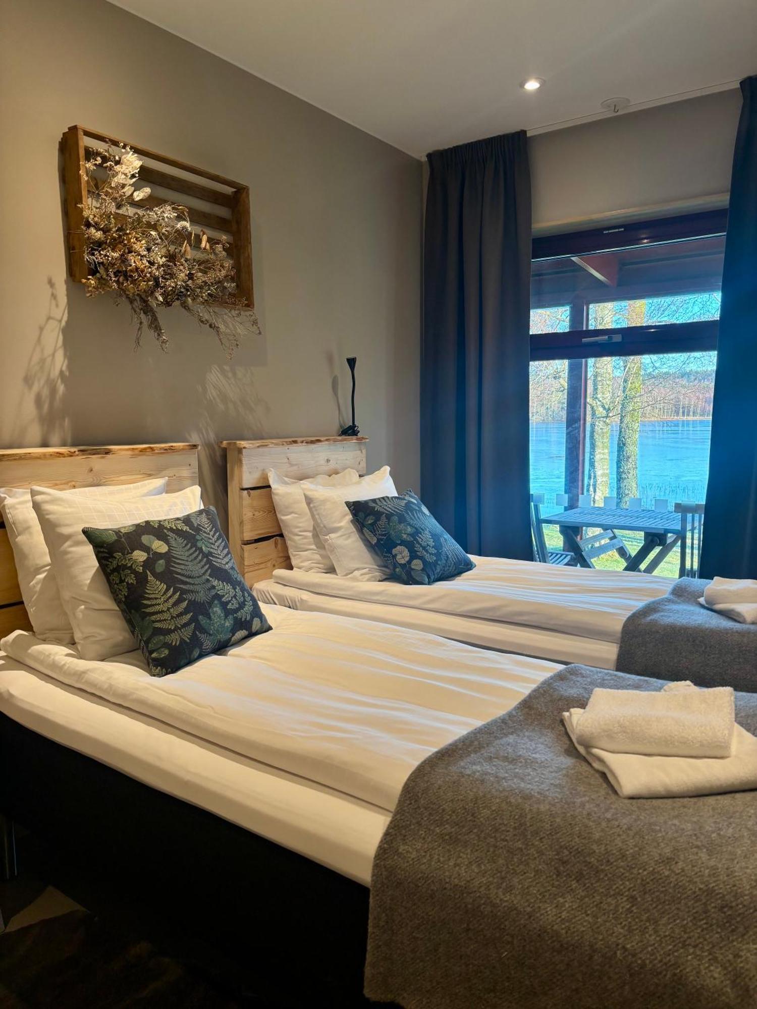 Akulla Outdoor Resort Rolfstorp ภายนอก รูปภาพ